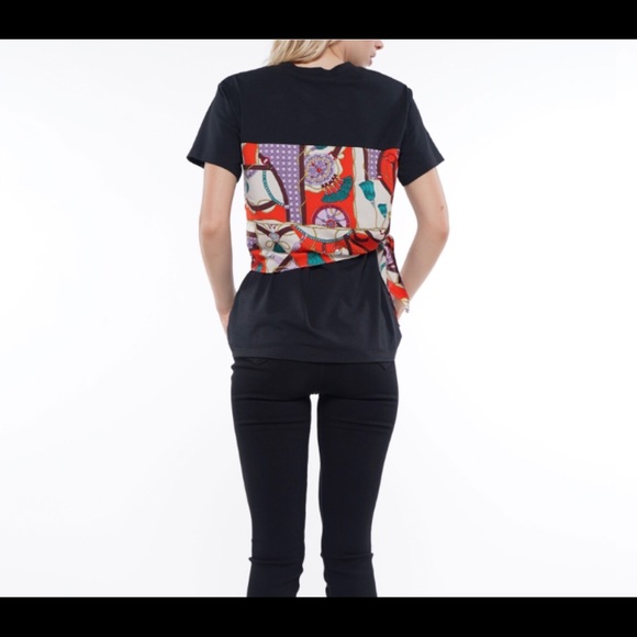 Why- Chain Print Top - Picture 3 of 5